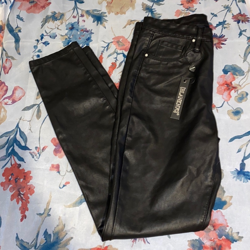 ❣️🔥❣️BLANKNYC FAUX LEATHER Pants New With Tags❣️❣️ black leather size 27❣️🔥❣️
